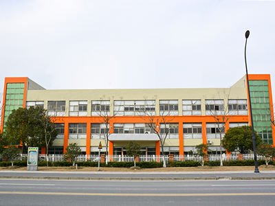 聞辭模具：廠房外景