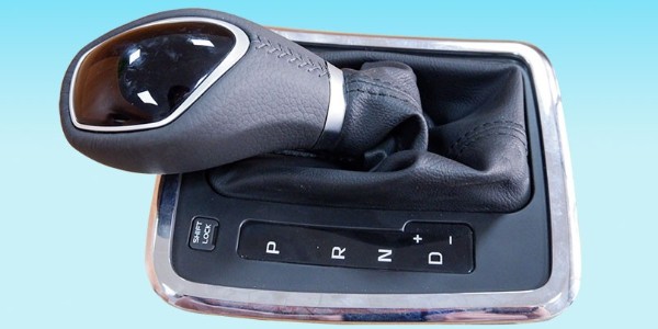 <i style='color:red'>塑料成型</i>加工過程中出現(xiàn)透明度不足的原因和解決方法有哪些？